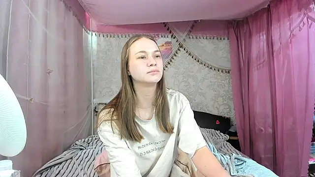 leila_bambi_ Chat XXX live