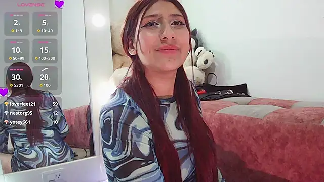 Sara_Blum Adlı Modelin Canlı XXX Sohbeti