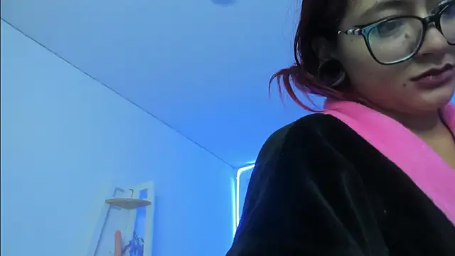 Sara_Red_X Live XXX-Chat