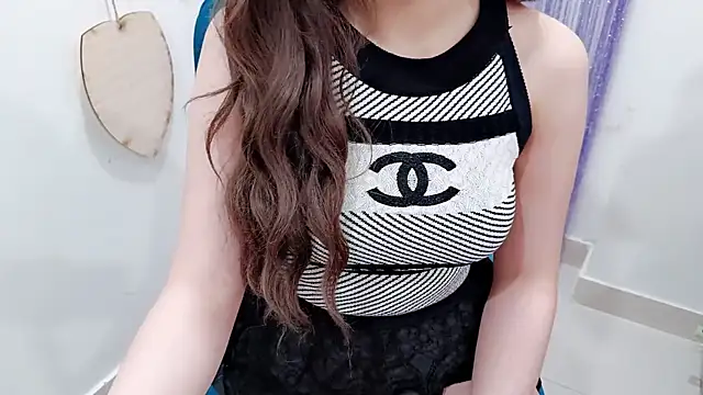Chat +18 de Ari-sweety ao vivo