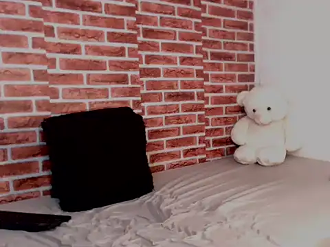 PHLauraLove webcam show
