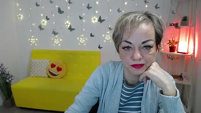 دردشة NikaMayu الجنسية المباشرة