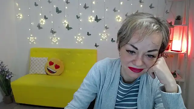 Chat +18 de NikaMayu ao vivo
