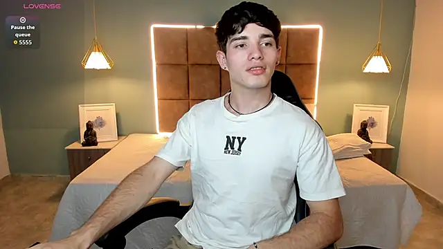 AlejooTwinkn Live XXX chat