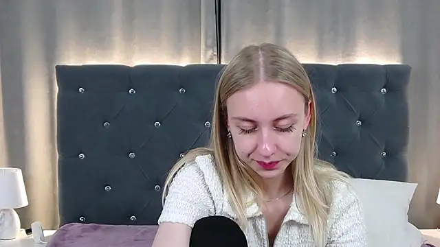 RachaelCute's Live XXX Chat
