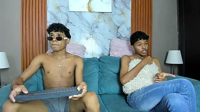 BOUL_GUYS Webcam Show