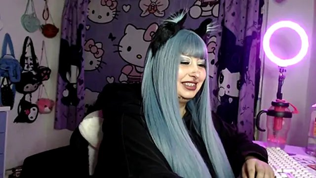Онлайн чат XXX lussyevans24