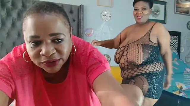 BUSTYQUEEN56_ 现场XXX聊天