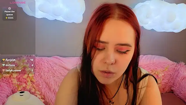 Chat +18 de Alis_Platt ao vivo