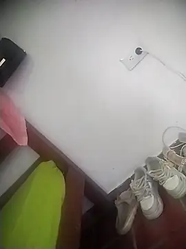 sapphire_brown20 লাইভ XXX চ্যাট