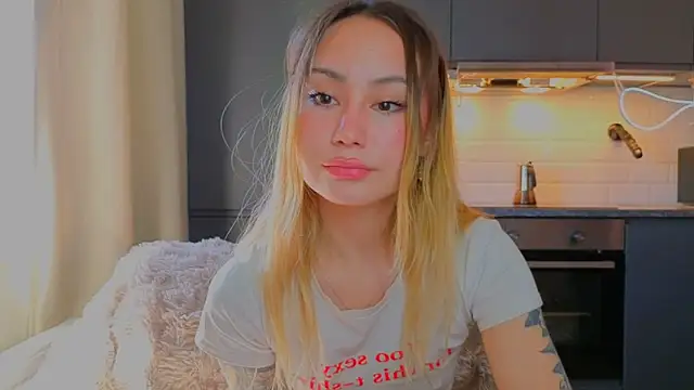 XXX chat uživo modela baobei03