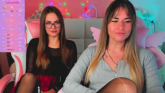 Chat +18 de hotty_girls_here ao vivo
