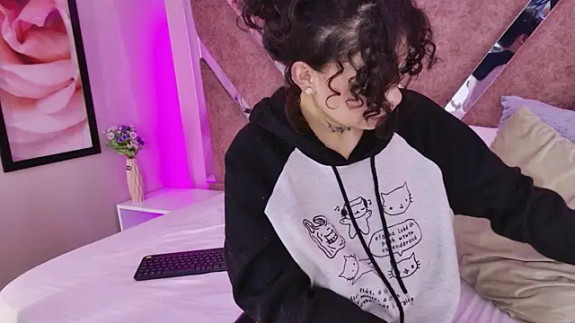 KatherineGomez Chat XXX in diretta