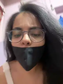 Chat XXX en directo de Sandhya_77