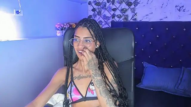 KarlaSlutSkinny__ লাইভ XXX চ্যাট