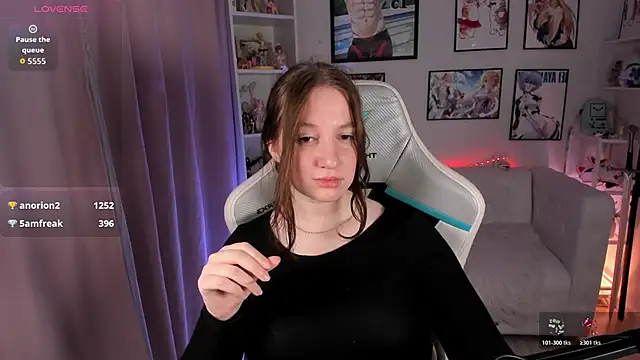 دردشة Elisabeth_Binder الجنسية المباشرة