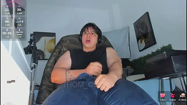 Thom_Ohtani élő XXX-chatje