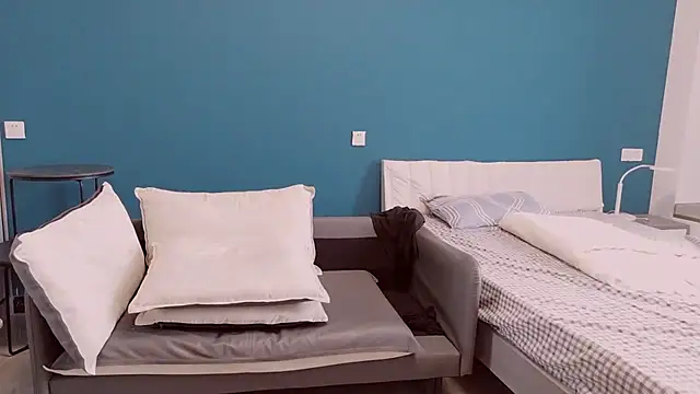 ZHJKS9988 라이브 XXX 채팅