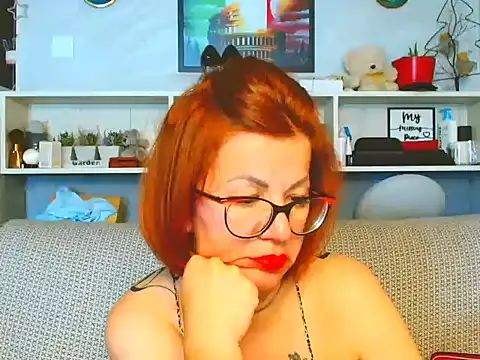 Natali3855 লাইভ XXX চ্যাট