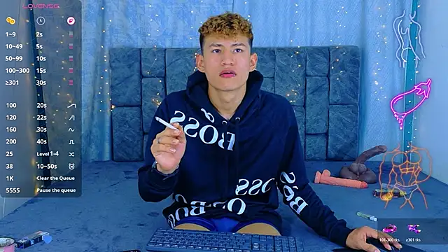 NicolasTorrez Adlı Modelin Canlı XXX Sohbeti
