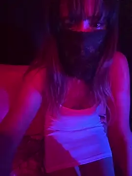 MiNniE_666 Show in webcam