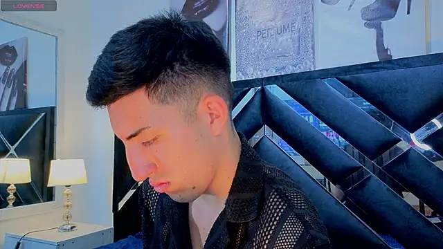 Un_Sluttyy – webcam-show