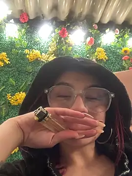 Chat XXX en directo de Red_kytty6