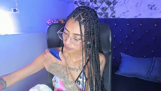 KarlaSlutSkinny__ live XXX chat