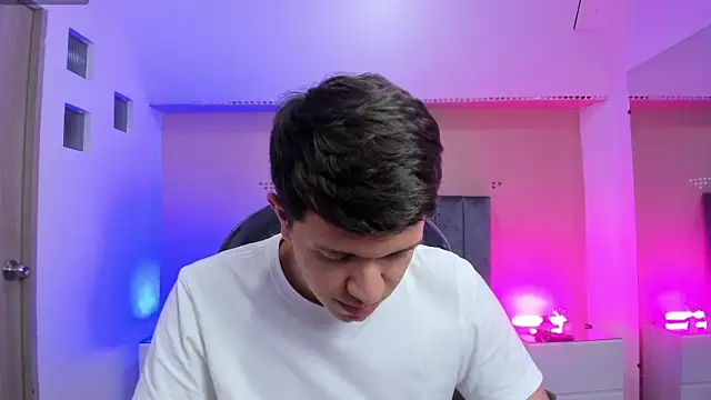ken_col Live XXX Chat