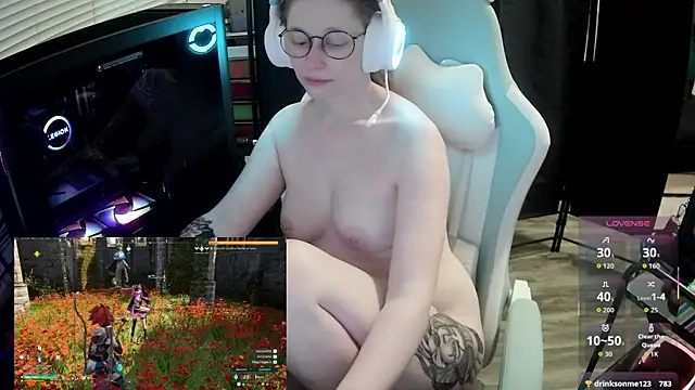 LilyFoxxx élő XXX-chatje