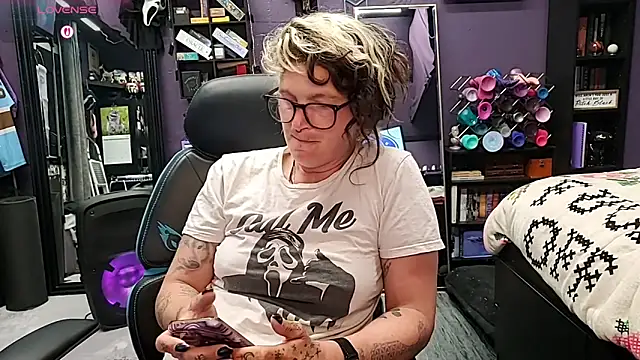 Chat XXX Live oddywithabody