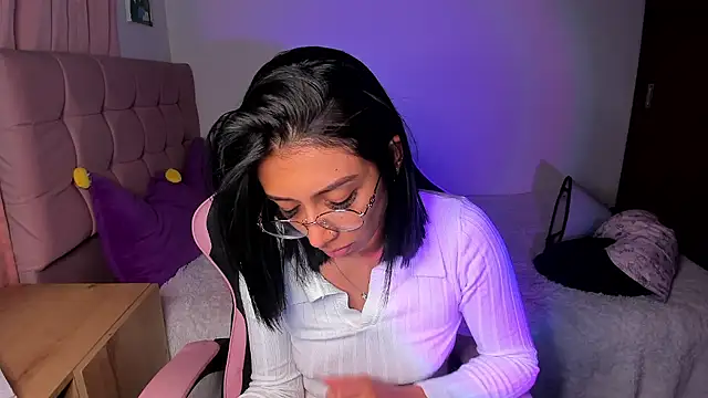 Bellacatx's Live XXX Chat