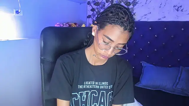 Онлайн чат XXX KarlaSlutSkinny__