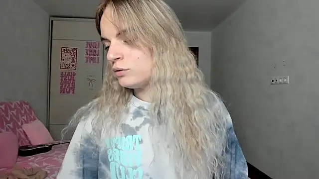Webkamerová show milliKira006