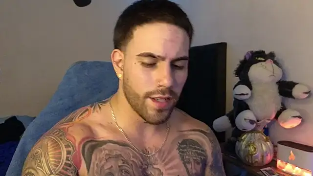 Ades_Lowe Live XXX Chat