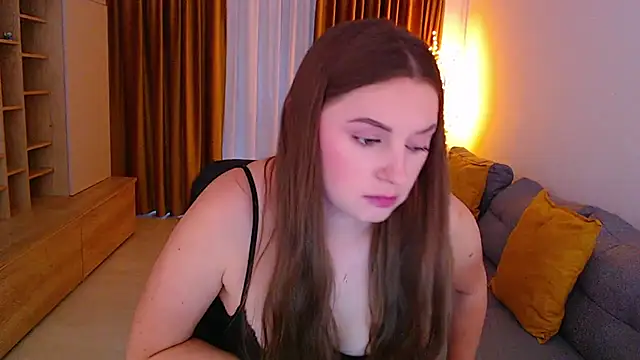 XXX chat uživo modela mia_bloomy