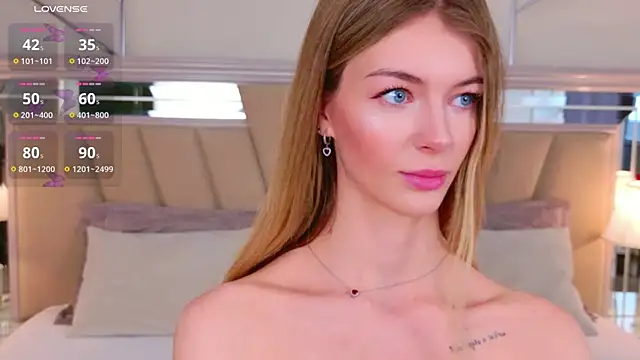 MeganMour's Live XXX Chat