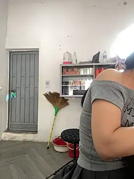 Ivy_Trix2 Chat XXX live