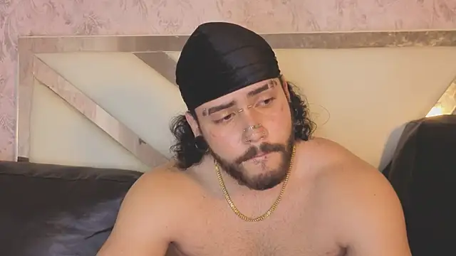 Benny_and_Mark Adlı Modelin Canlı XXX Sohbeti