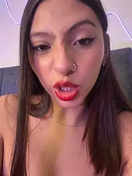 D-BunnyyyのライブXXXチャット