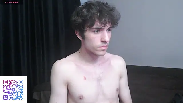 Dress_Air Webcam-Show
