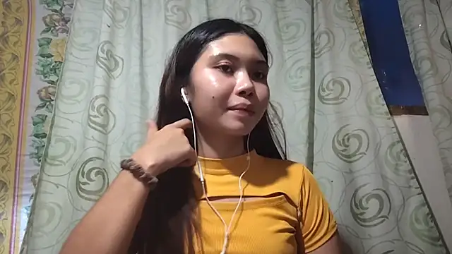 RegenaKhanponaphan Live XXX Chat