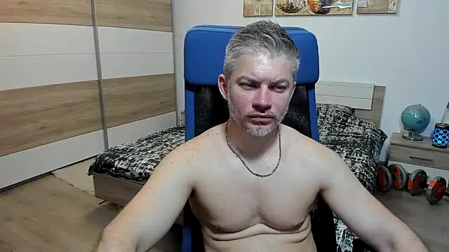 RobbyShawz Chat XXX in diretta
