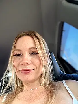 LavenderHot Chat XXX in diretta