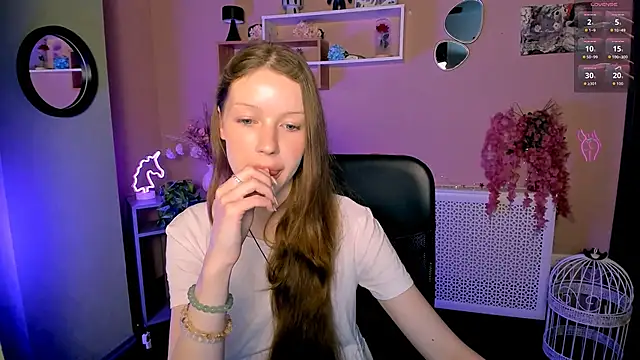 XXX chat uživo modela khloebeauty