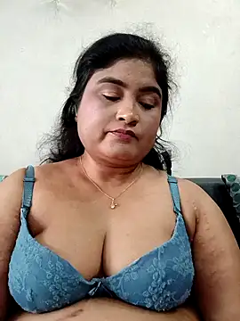 hornyriyanka Pertunjukan Webcam