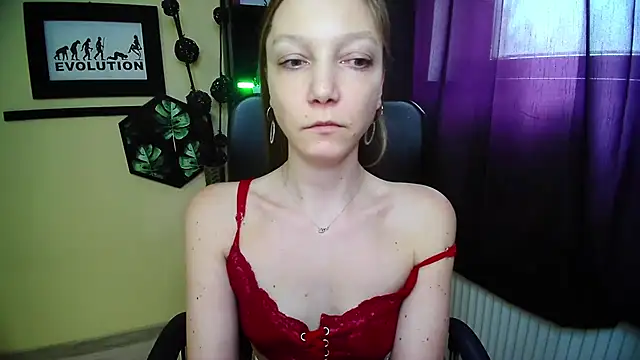 EmillyPlay Live XXX Chat