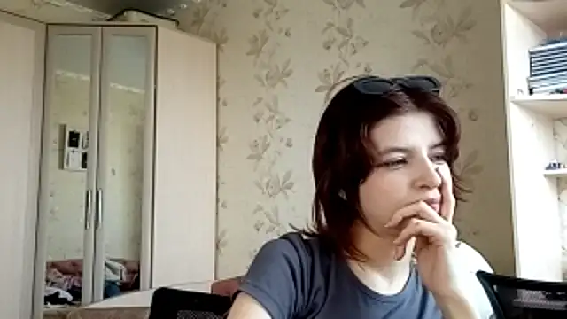 LowkeyIndigo Live XXX Chat