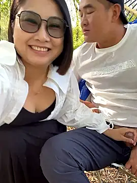 xiaoyi-10's Webcam Show
