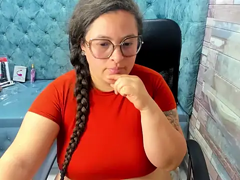 Czat XXX na żywo – Sarah_Boobs_